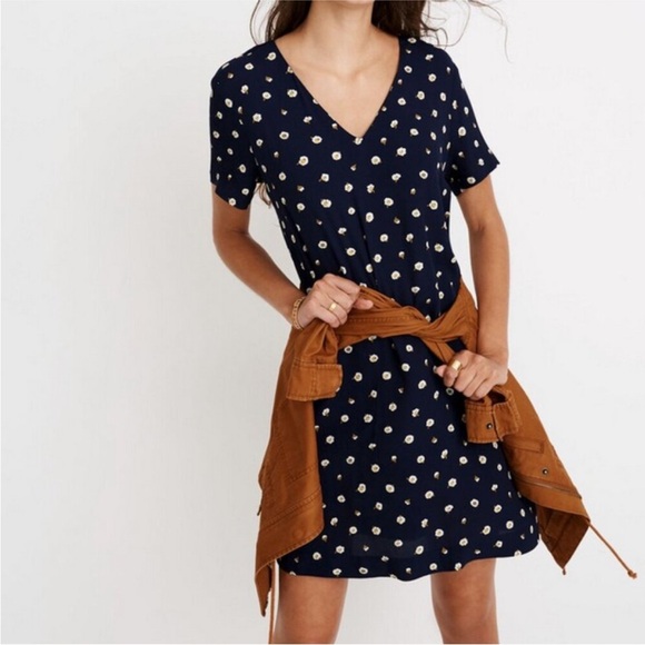 Madewell Navy Button Back Easy Shift Mini Dress in Daisy Dots - Size Medium - Picture 1 of 13